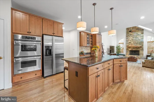 $999,900 | 6942 Lehigh Court, Allentown, PA 18106