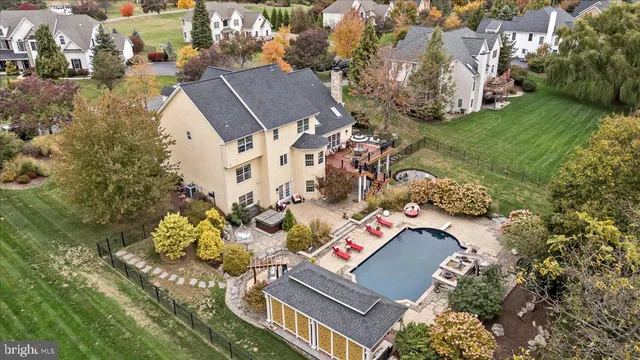 $999,900 | 6942 Lehigh Court, Allentown, PA 18106