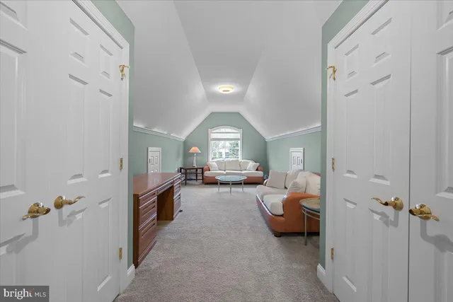 $999,900 | 6942 Lehigh Court, Allentown, PA 18106