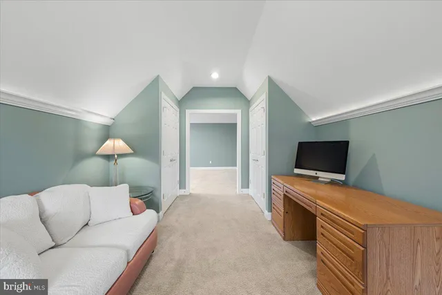 $999,900 | 6942 Lehigh Court, Allentown, PA 18106