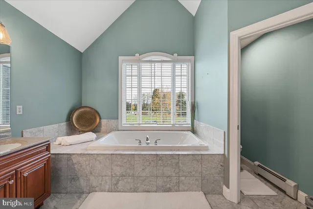 $999,900 | 6942 Lehigh Court, Allentown, PA 18106