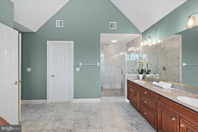 $999,900 | 6942 Lehigh Court, Allentown, PA 18106