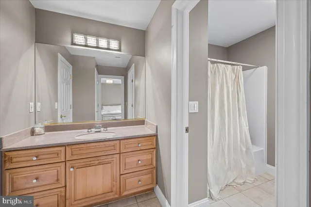 $999,900 | 6942 Lehigh Court, Allentown, PA 18106