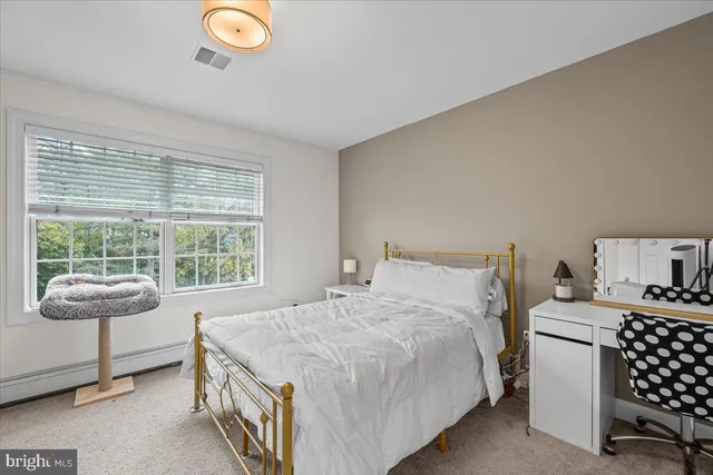 $999,900 | 6942 Lehigh Court, Allentown, PA 18106