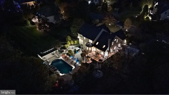 $999,900 | 6942 Lehigh Court, Allentown, PA 18106