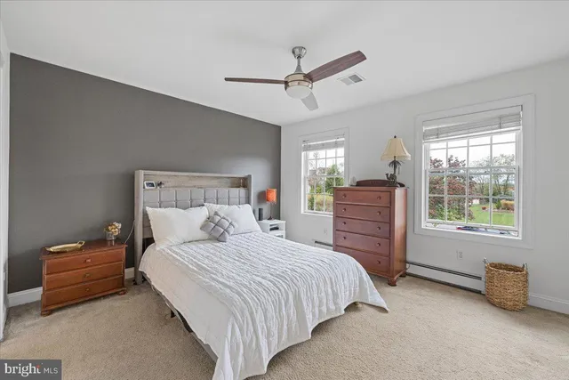 $999,900 | 6942 Lehigh Court, Allentown, PA 18106