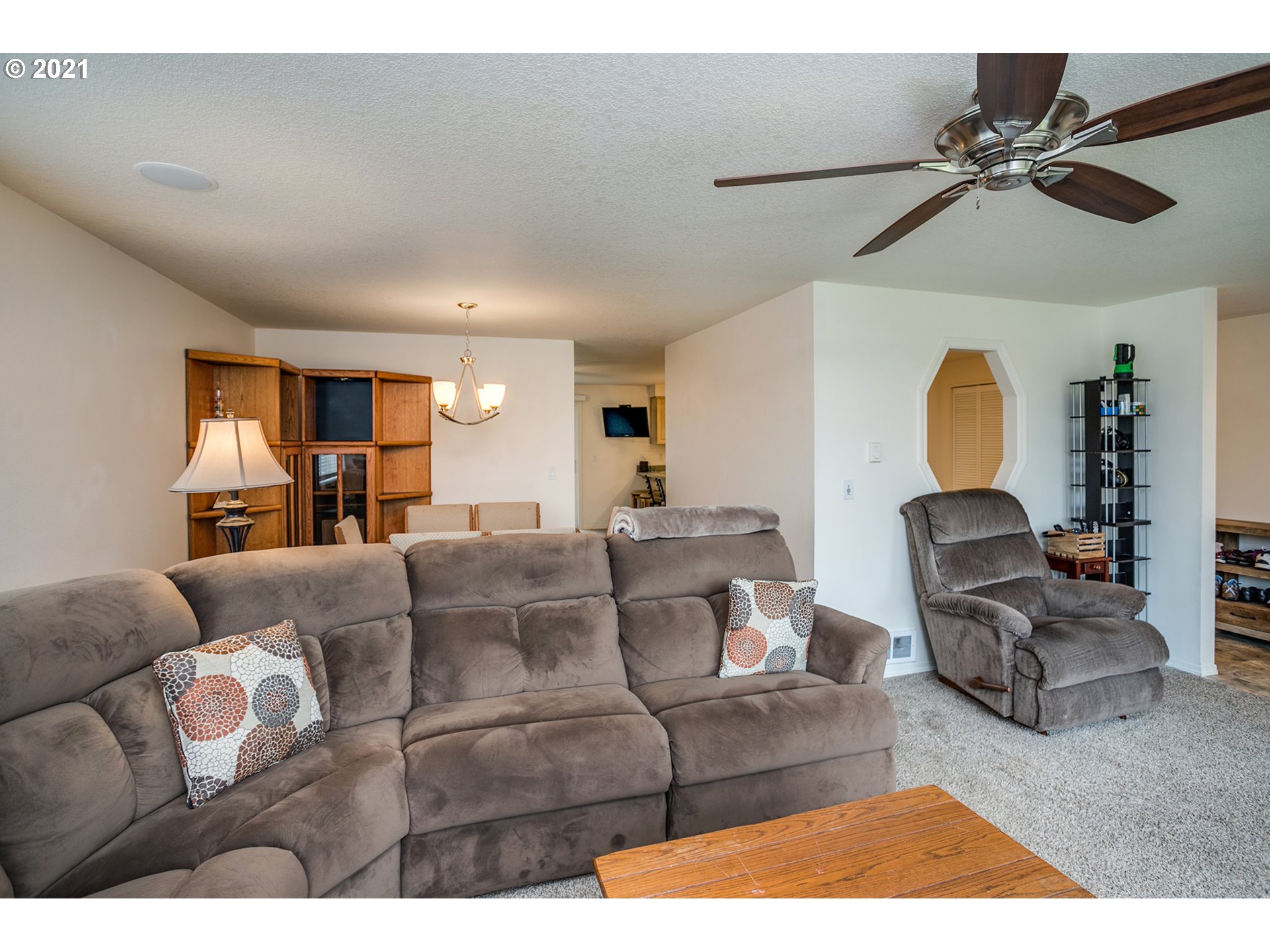 93001 Labeck Road Astoria, OR 97103 - Photo 3 of 22 Gallery Image 3