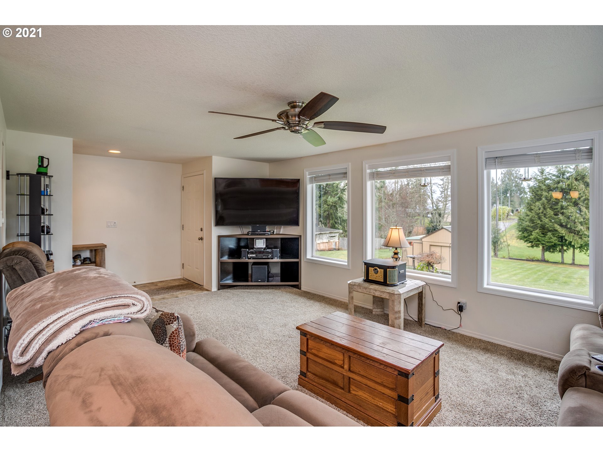 93001 Labeck Road Astoria, OR 97103 - Photo 4 of 22 Gallery Image 4