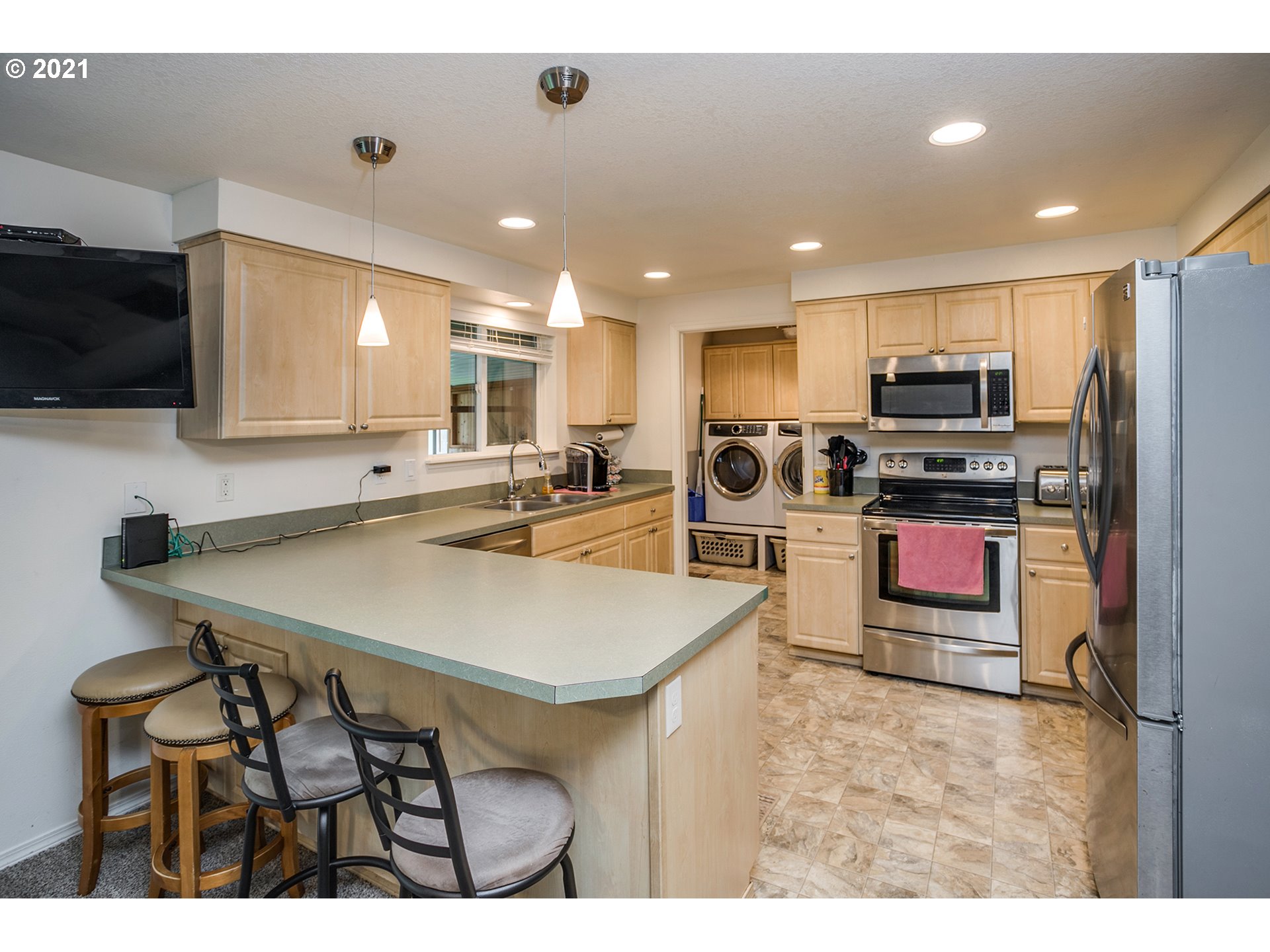 93001 Labeck Road Astoria, OR 97103 - Photo 7 of 22 Gallery Image 7