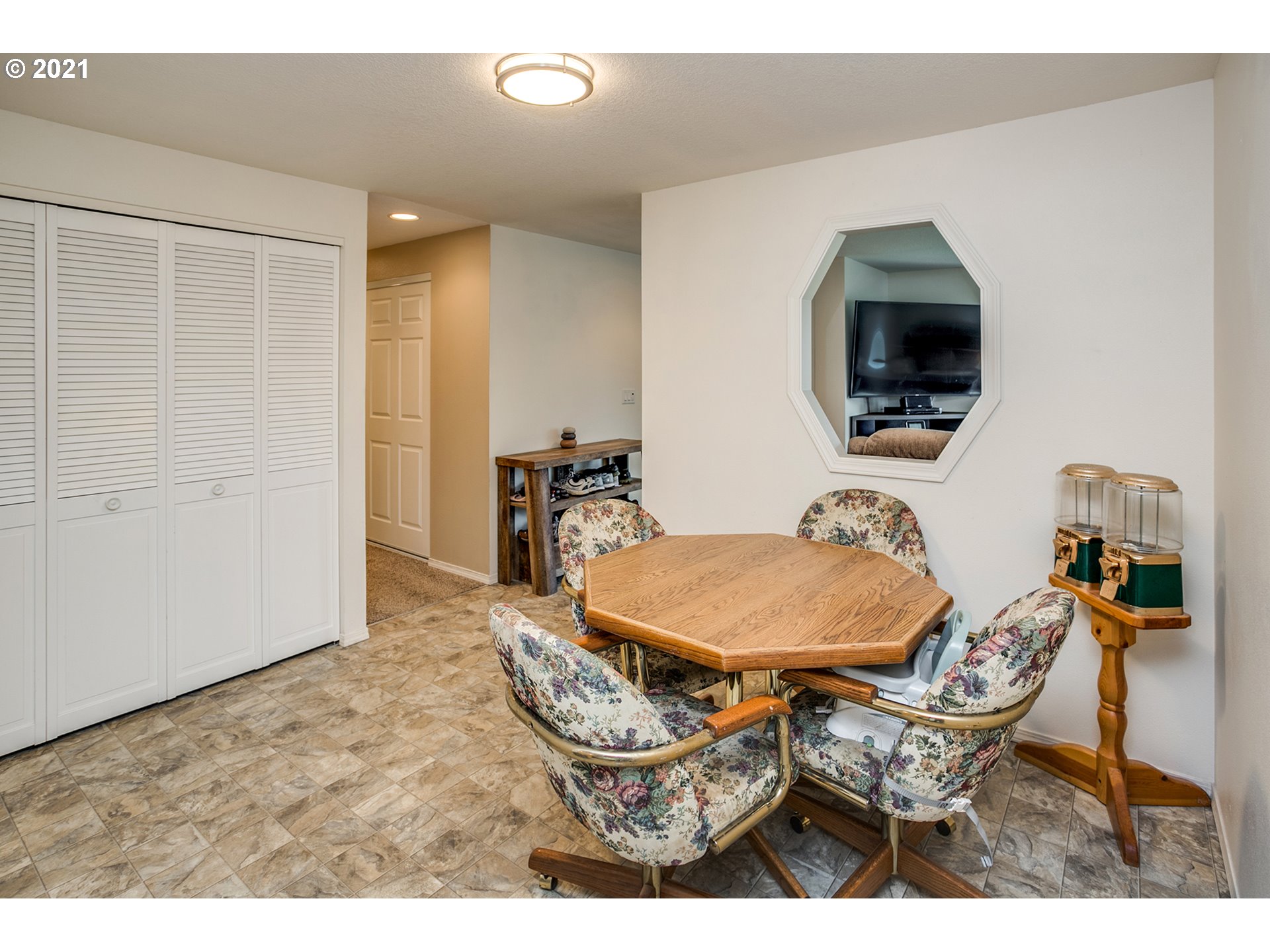 93001 Labeck Road Astoria, OR 97103 - Photo 10 of 22 Gallery Image 10