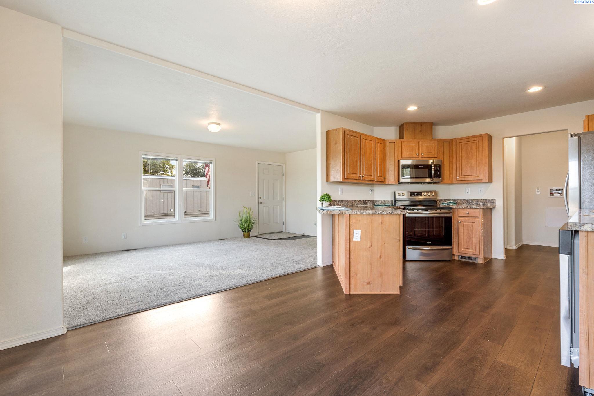203106 East Bowles Road, Unit 99 Kennewick, WA 99337 - Photo 12 of 26 Gallery Image 12