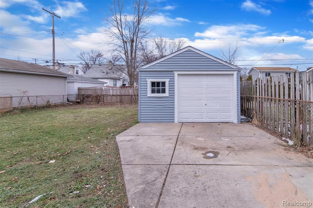 134 Massoit Street Clawson, MI 48017 - Photo 34 of 39
