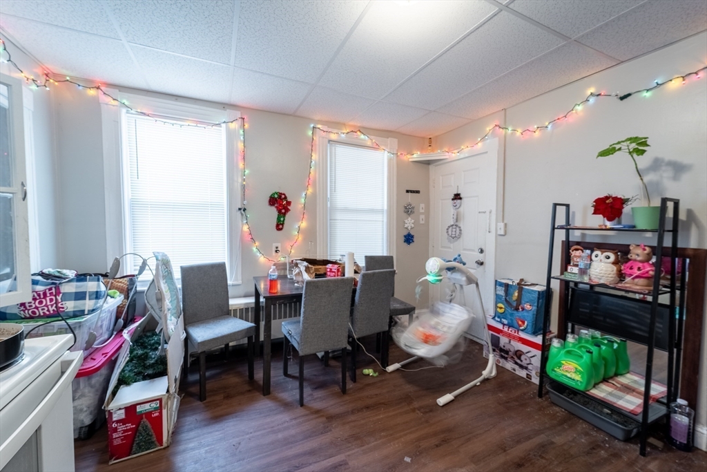 7 Lund Street Worcester, MA 01607 - Photo 13 of 20