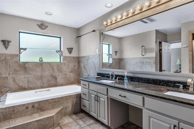 $625,000 | 321 Timberlake Drive, Azle, TX 76020