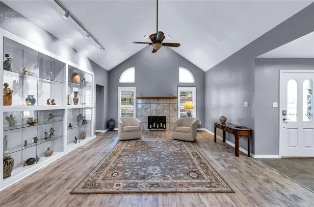 $625,000 | 321 Timberlake Drive, Azle, TX 76020