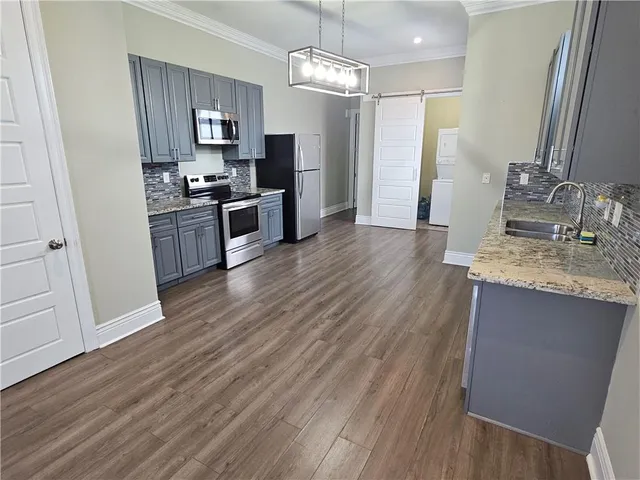 $2,000 | 2401 South Saratoga Street, New Orleans, LA 70113