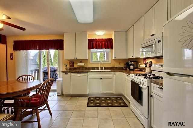1079 Friar Run Hanover, PA 17331 - Photo 4 of 25 Gallery Image 4