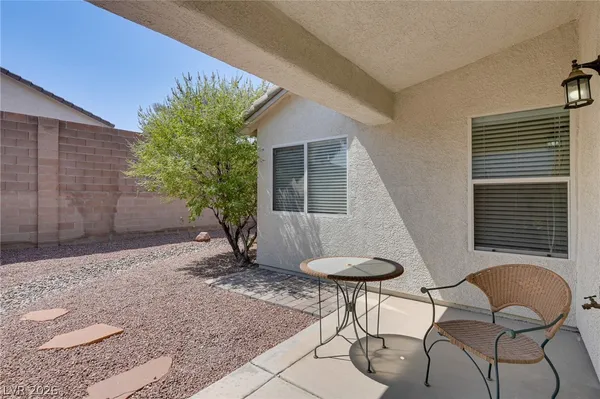 $2,199 | 11059 Ampus Place, Las Vegas, NV 89141