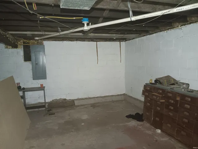 $72,500 | 1000 South 19th Street, Terre Haute, IN 47803