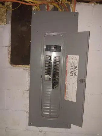 $71,999 | 1000 South 19th Street, Terre Haute, IN 47803