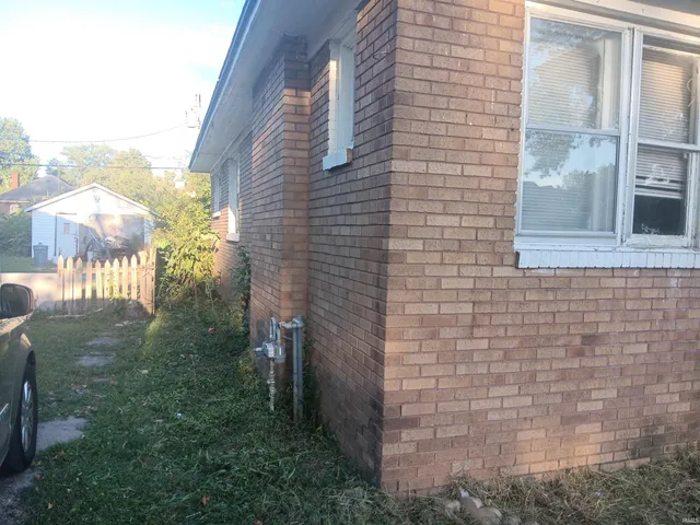 $72,500 | 1000 South 19th Street, Terre Haute, IN 47803