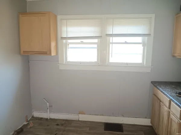 $71,999 | 1000 South 19th Street, Terre Haute, IN 47803