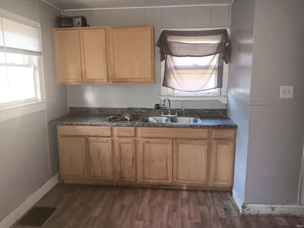 $71,999 | 1000 South 19th Street, Terre Haute, IN 47803