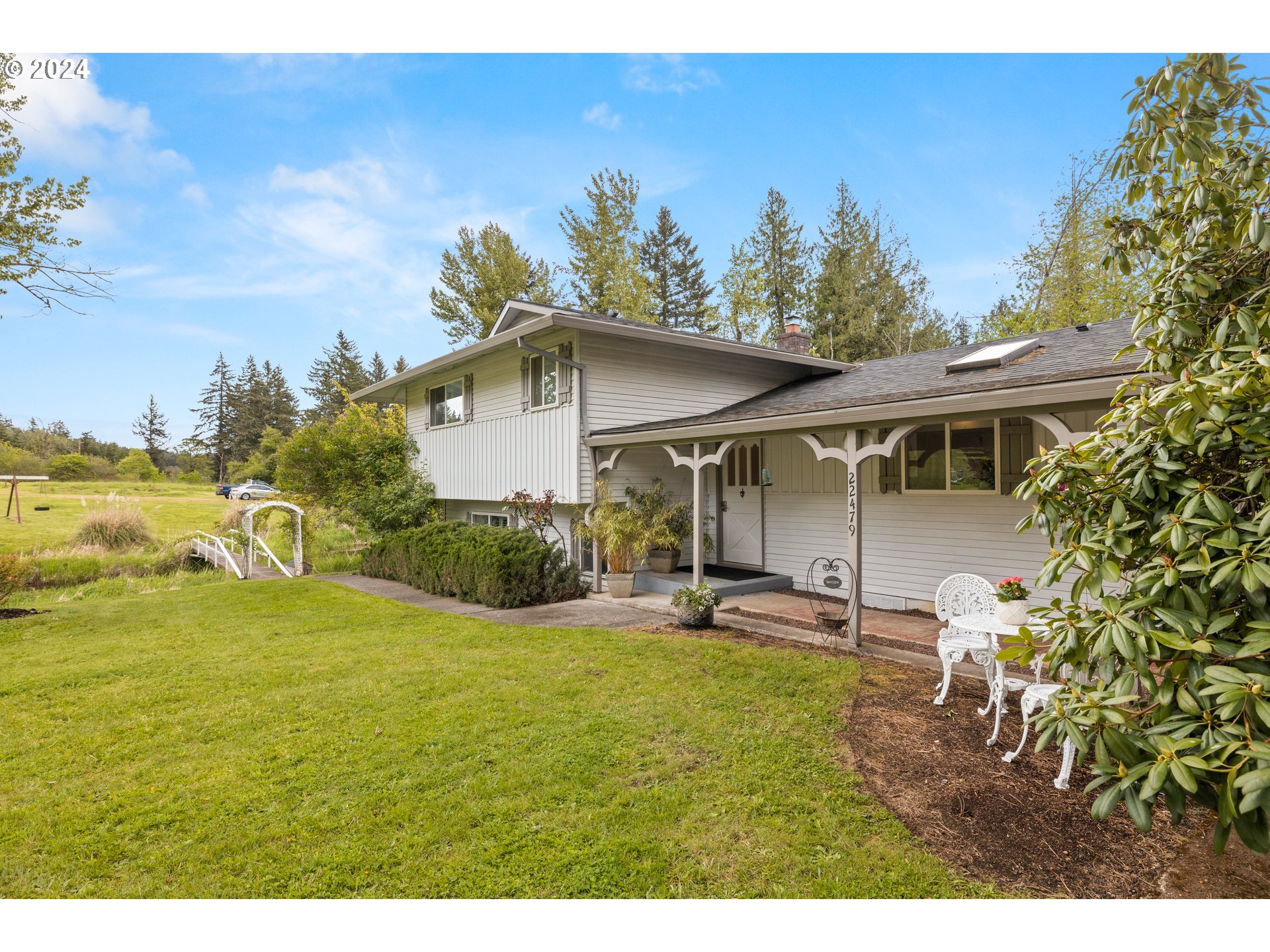 22479 South Penman Road Oregon City, OR 97045 - Photo 3 of 44 Gallery Image 3