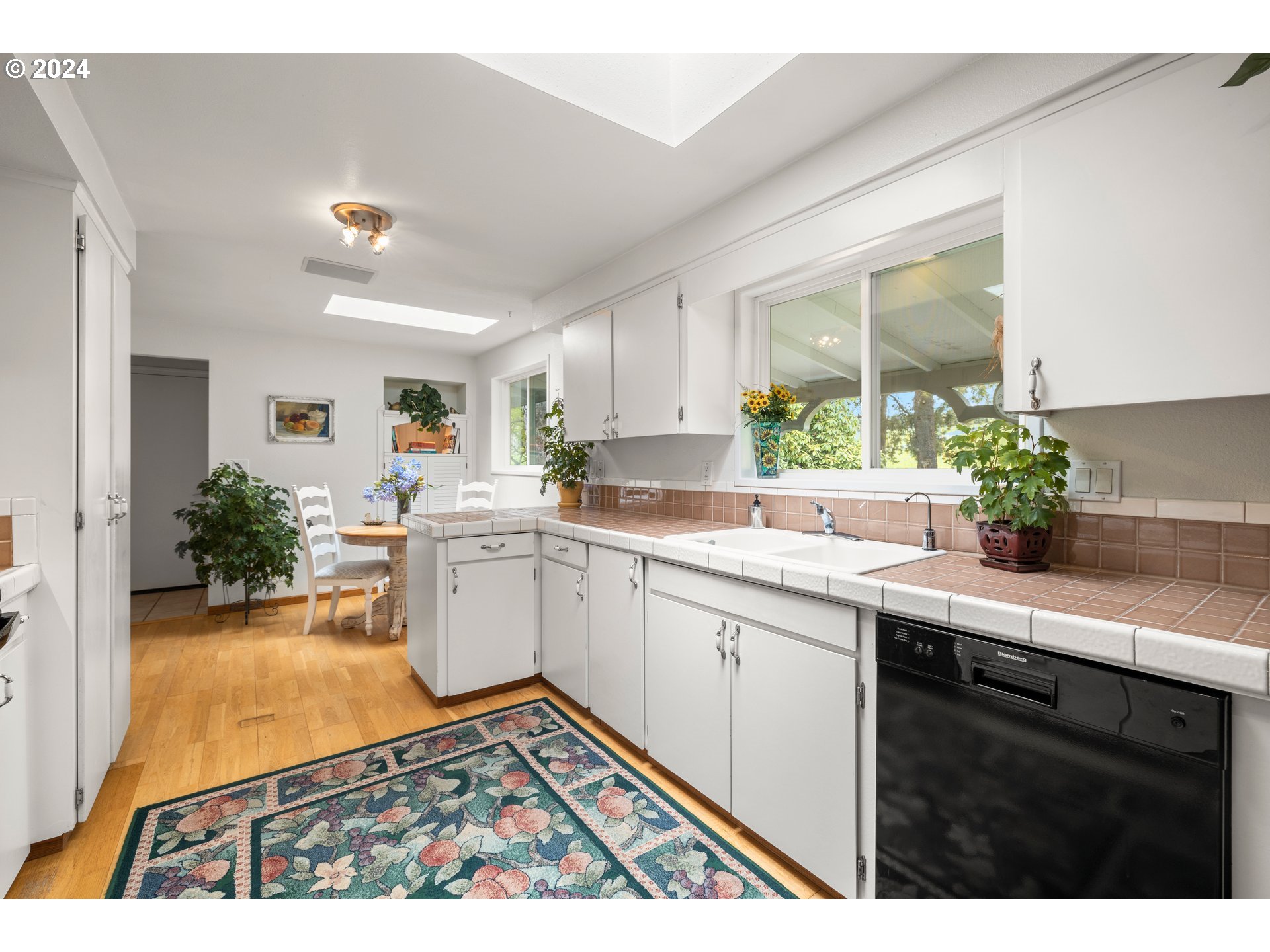 22479 South Penman Road Oregon City, OR 97045 - Photo 4 of 44 Gallery Image 4