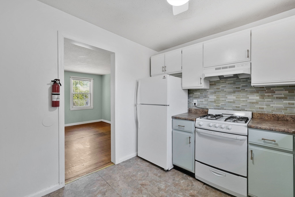 524 Cold Spring Avenue, Unit 2A West Springfield, MA 01089 - Photo 9 of 25