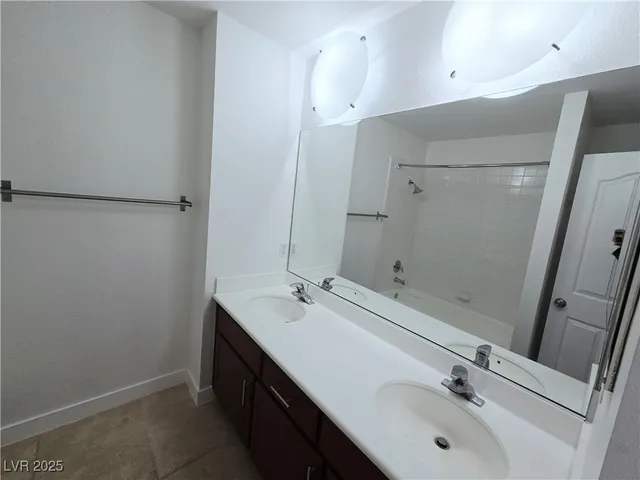 $2,523 | 8528 West Gilmore Avenue, Las Vegas, NV 89129