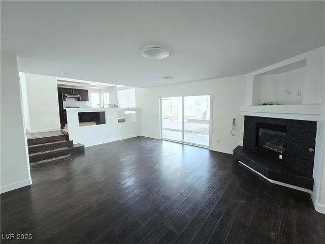 $2,523 | 8528 West Gilmore Avenue, Las Vegas, NV 89129