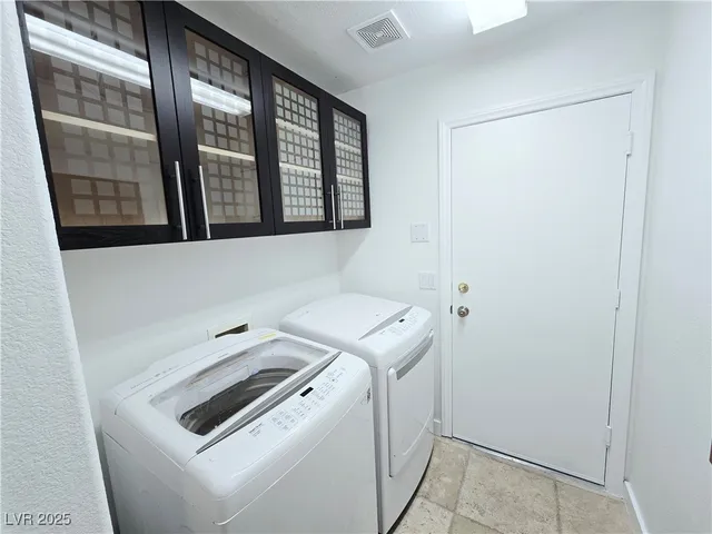 $2,523 | 8528 West Gilmore Avenue, Las Vegas, NV 89129