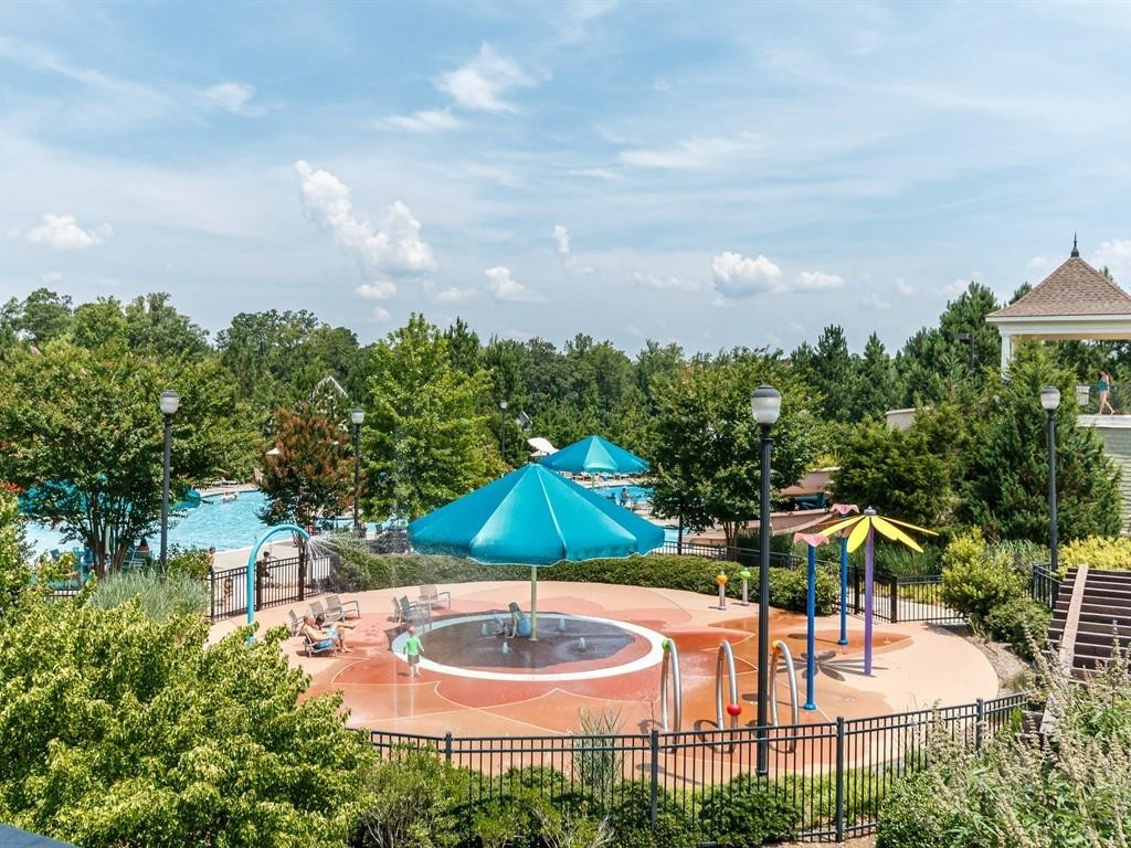 189 Logbridge Road Chapel Hill, NC 27516 - Photo 45 of 54 Splash Pad
