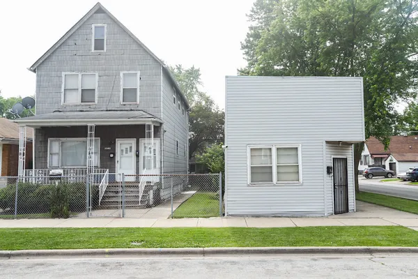 $290,000 | 12402 South Green Street, Calumet Park, IL 60827