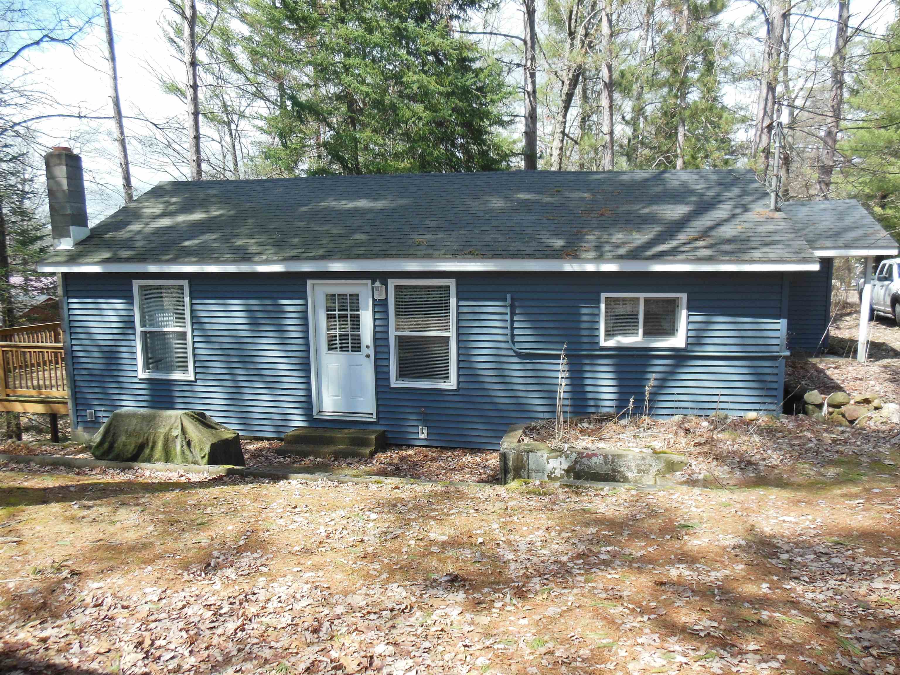 302 Ridge Road Harrison, MI 48625 - Photo 3 of 31