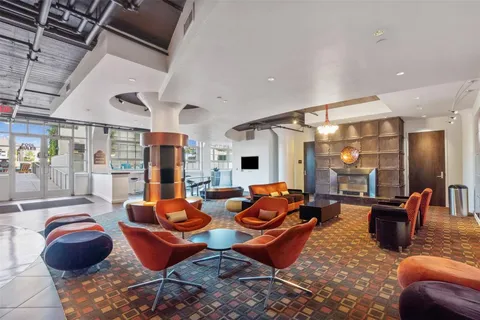 $1,150,000 | 2600 West 7th Street, Unit 2812, Fort Worth, TX 76107