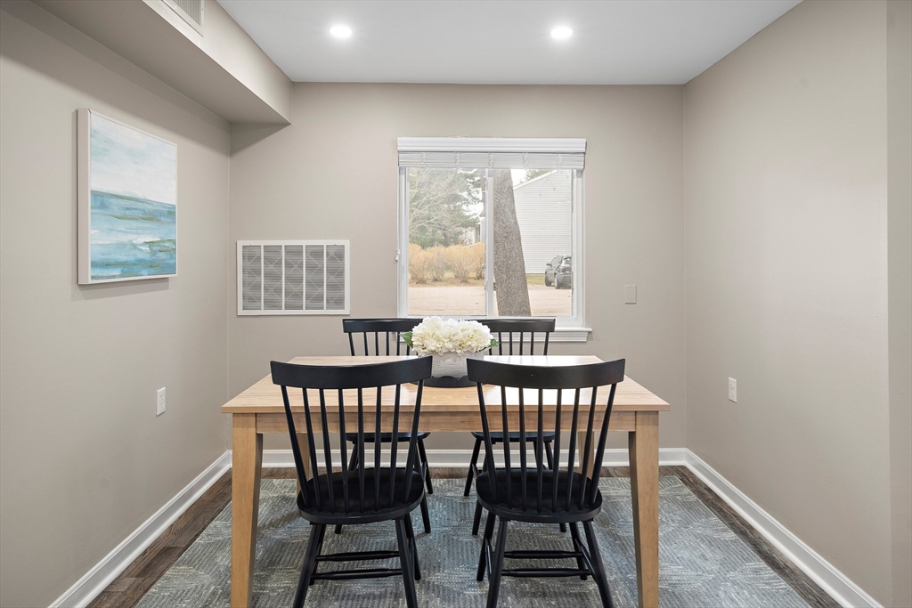 6 Beal's Cove Road, Unit H Hingham, MA 02043 - Photo 5 of 15