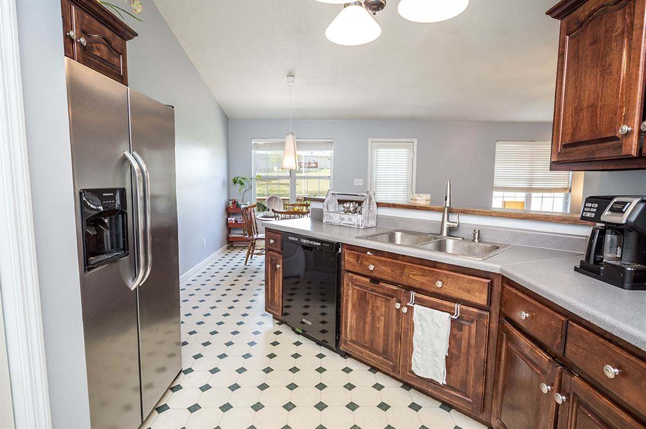 226 Lyles Road Southeast Cleveland, TN 37323 - Photo 8 of 22 Gallery Image 8