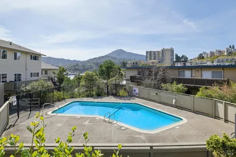 $1,395,000 | 175 Upper Via Casitas, Unit 26, Greenbrae, CA 94904