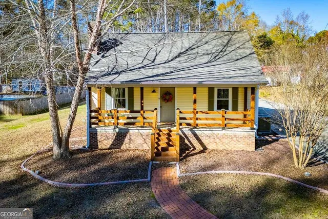 $329,900 | 110 Bartlett Circle, Bowdon, GA 30108