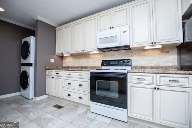 $329,900 | 110 Bartlett Circle, Bowdon, GA 30108