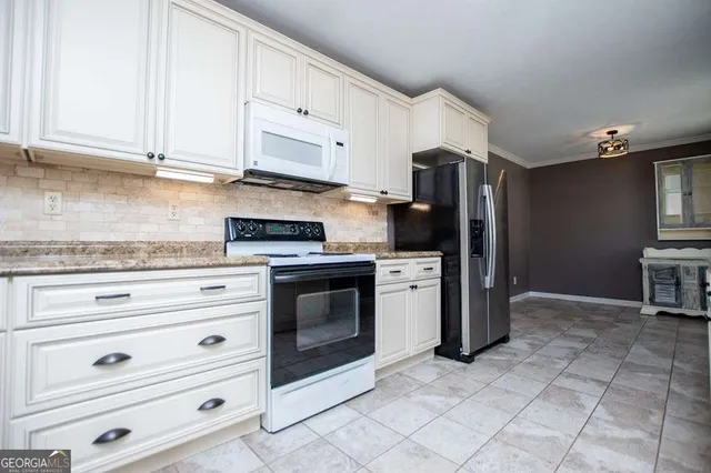 $329,900 | 110 Bartlett Circle, Bowdon, GA 30108