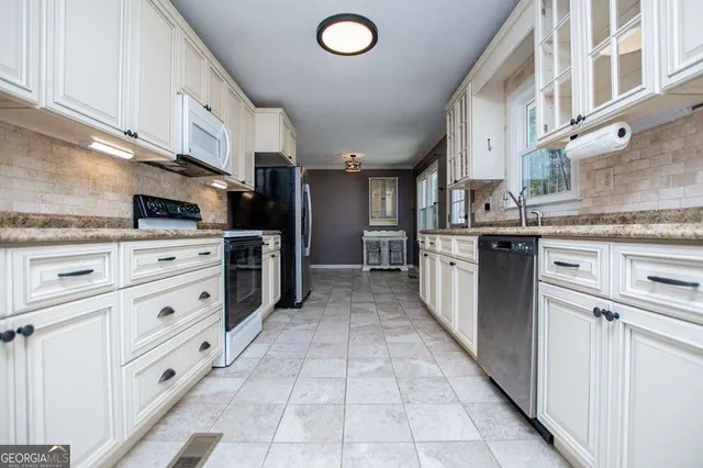 $329,900 | 110 Bartlett Circle, Bowdon, GA 30108