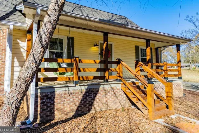 $329,900 | 110 Bartlett Circle, Bowdon, GA 30108