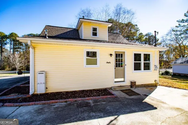 $329,900 | 110 Bartlett Circle, Bowdon, GA 30108