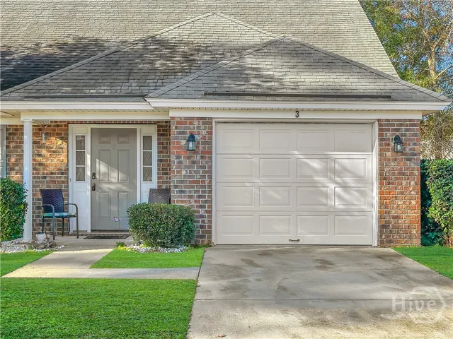 $2,300 | 3 Redding Court, Savannah, GA 31419