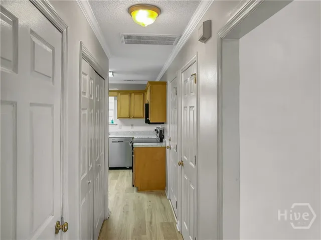 $2,300 | 3 Redding Court, Savannah, GA 31419