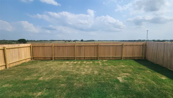 $2,000 | 1123 Catfish Lane, Bastrop, TX 78602