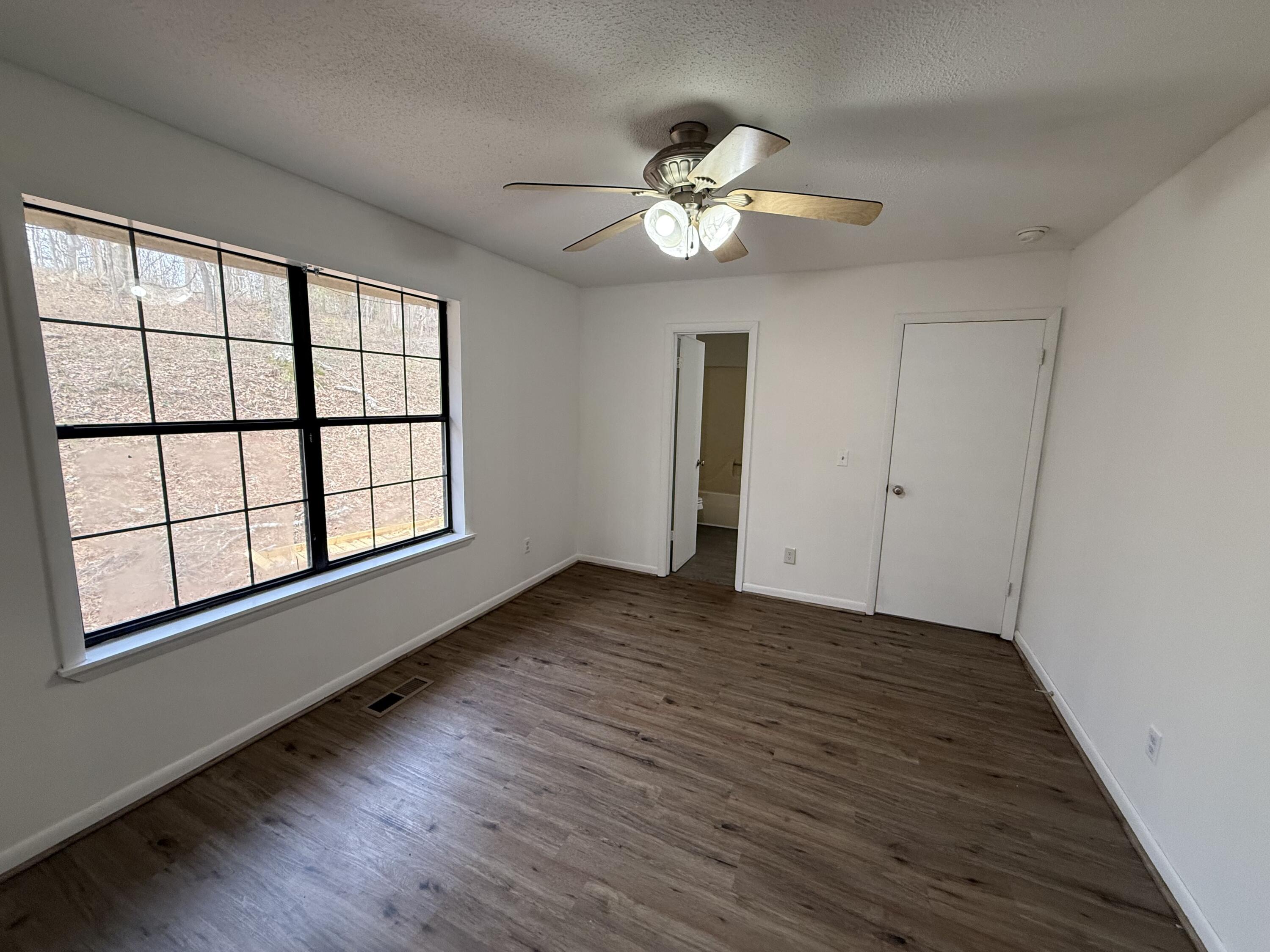 361 Knollwoods Road Jasper, TN 37347 - Photo 8 of 16 IMG_8785